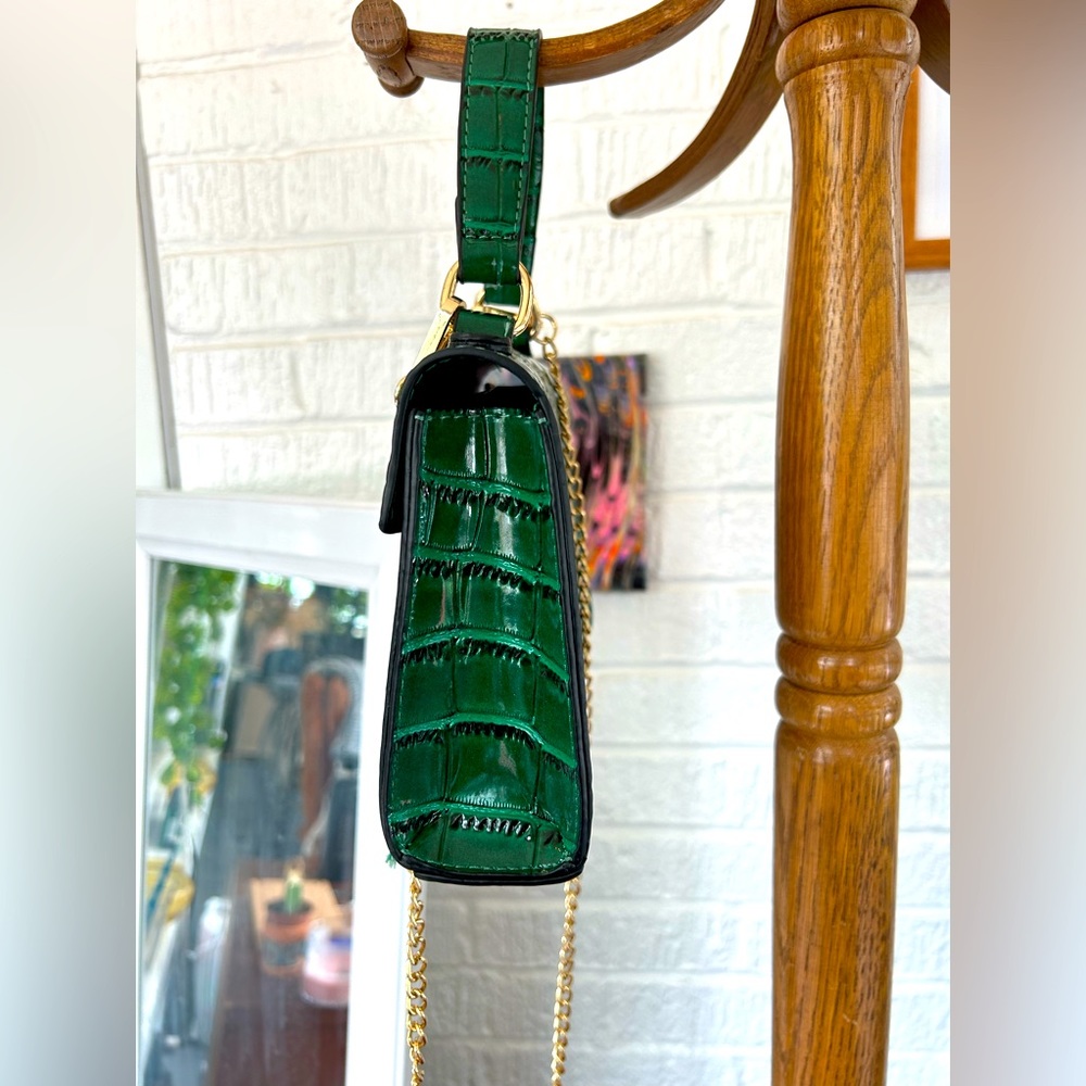 Mini Green Purse - Picture 3 of 3